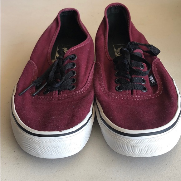 vans authentic maroon